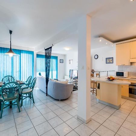 Sea View Apartment Reno W/Garage 스플리트 외부 사진