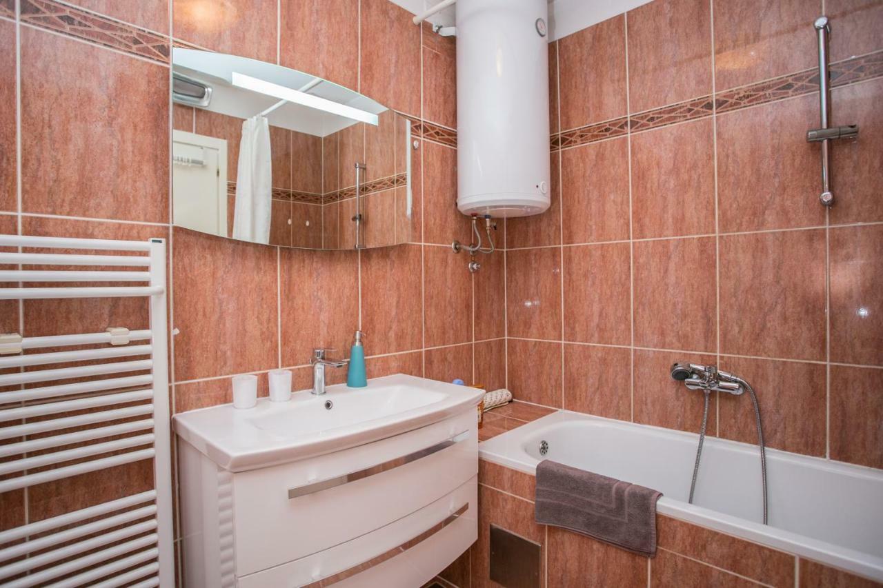 Sea View Apartment Reno W/Garage 스플리트 외부 사진